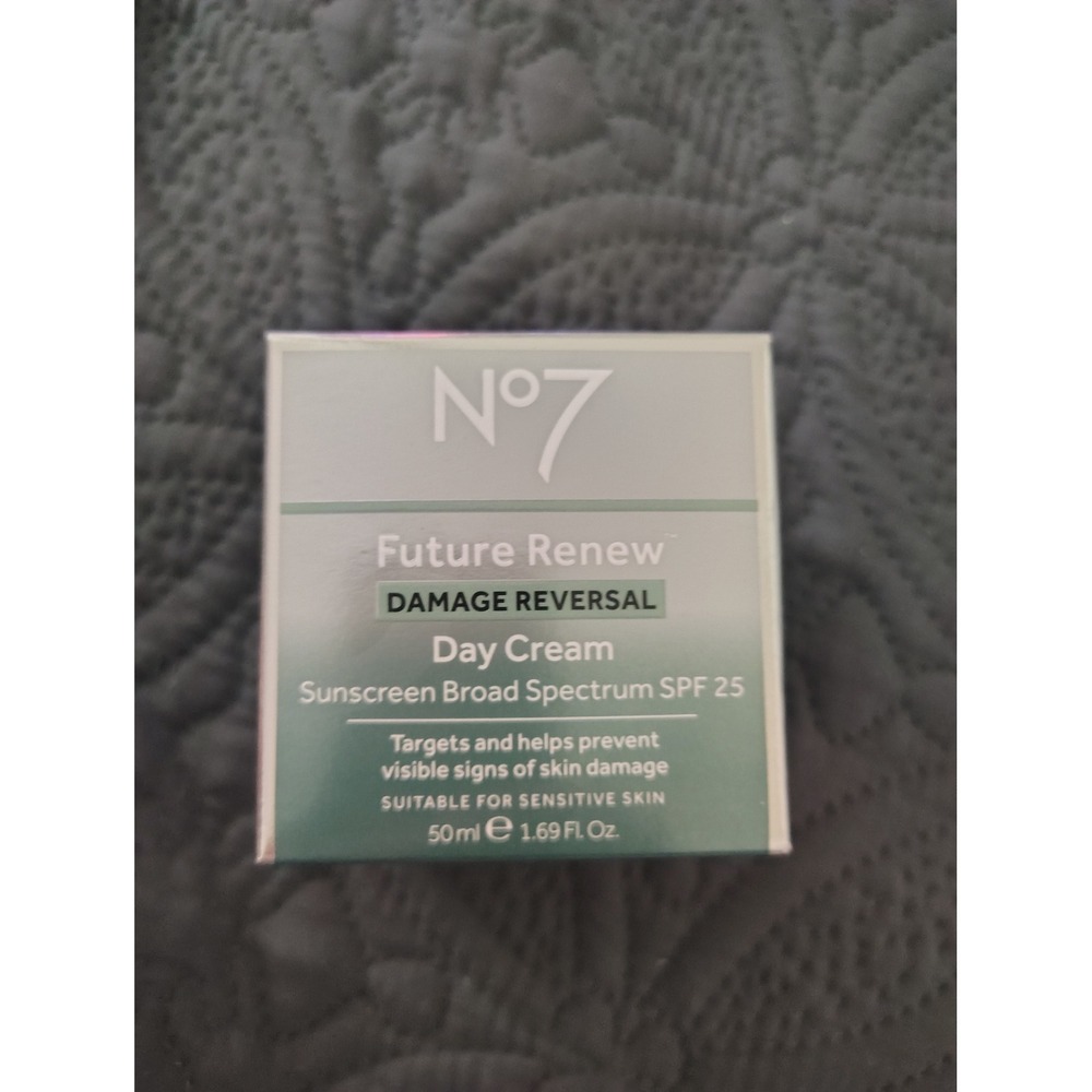 No7 Future Renew Damage Reversal Day Cream SPF 25 Sunscreen 50ml 1.69oz New Box